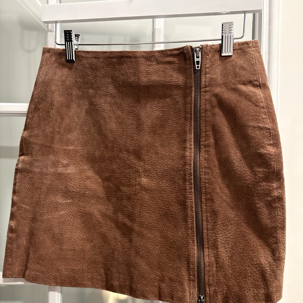 BlankNYC Suede Mini Skirt Size 26 Brown Cognac Front Zip Genuine Suede